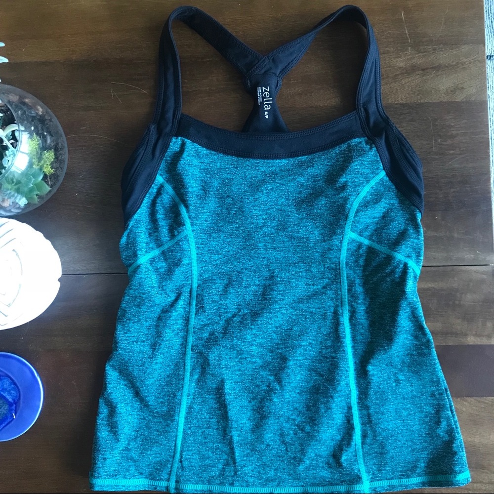Zella tank